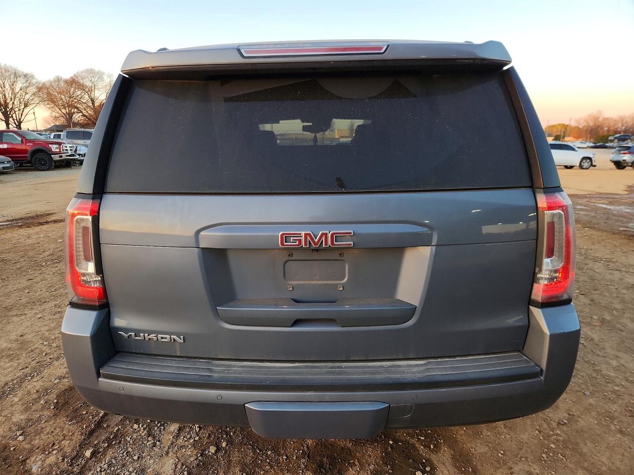 2016 GMC Yukon slt