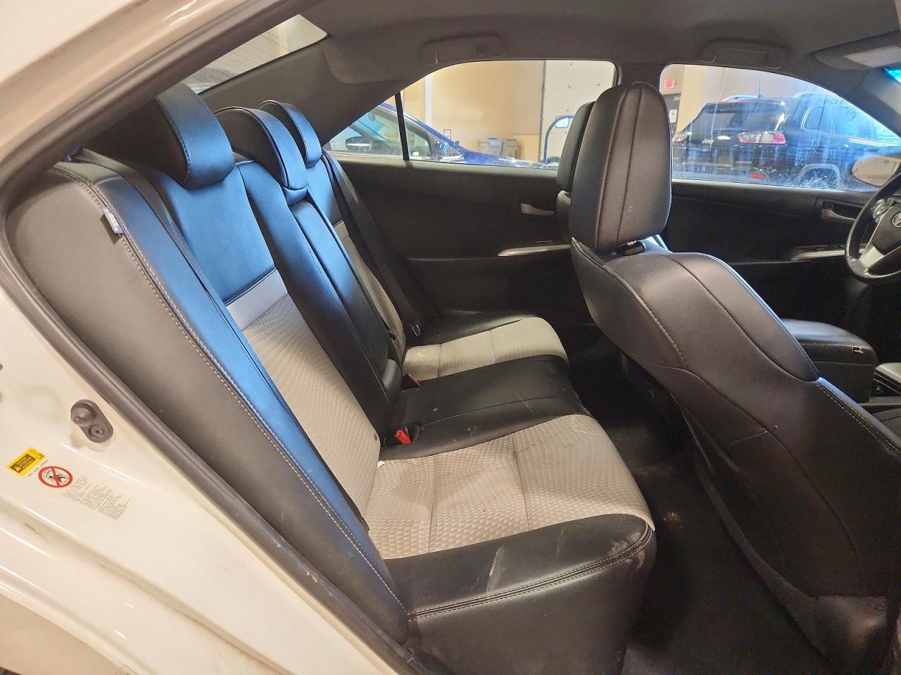 2014 Toyota Camry se