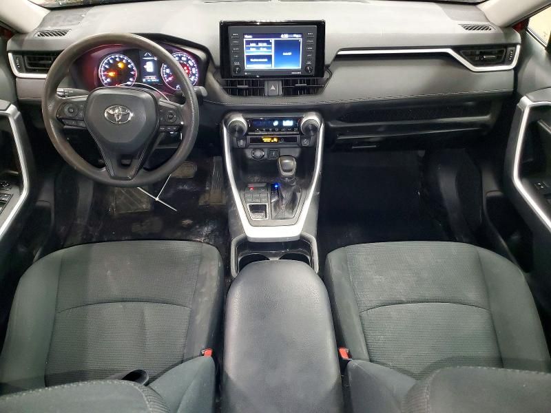 2021 Toyota Rav4 le