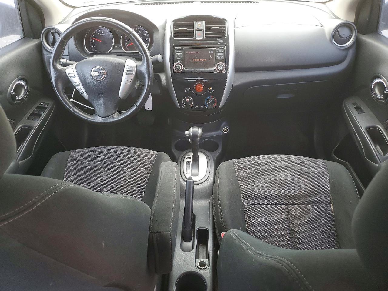 2017 Nissan Versa 1.6 s