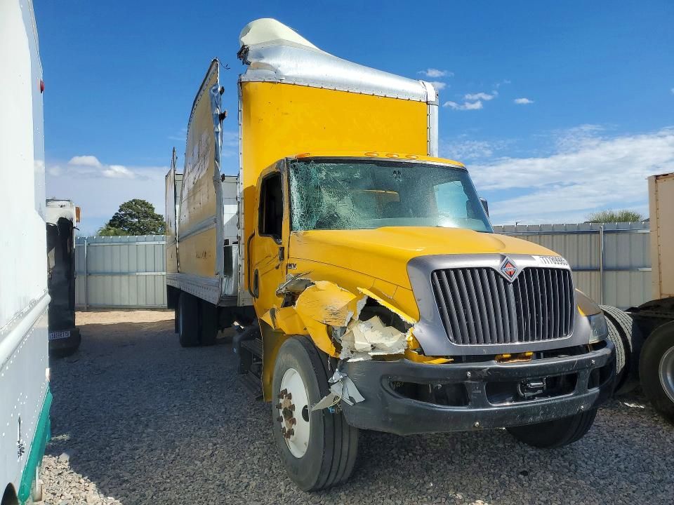 2022 International MV607 BOX Truck