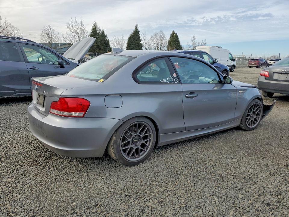 2009 BMW 128 i
