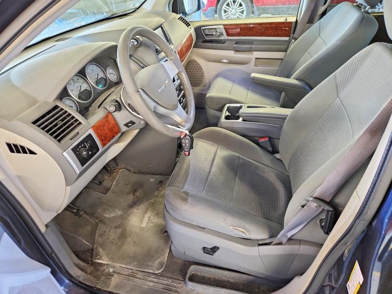 2009 Chrysler Town & Country Touring