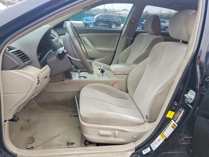 2011 Toyota Camry le