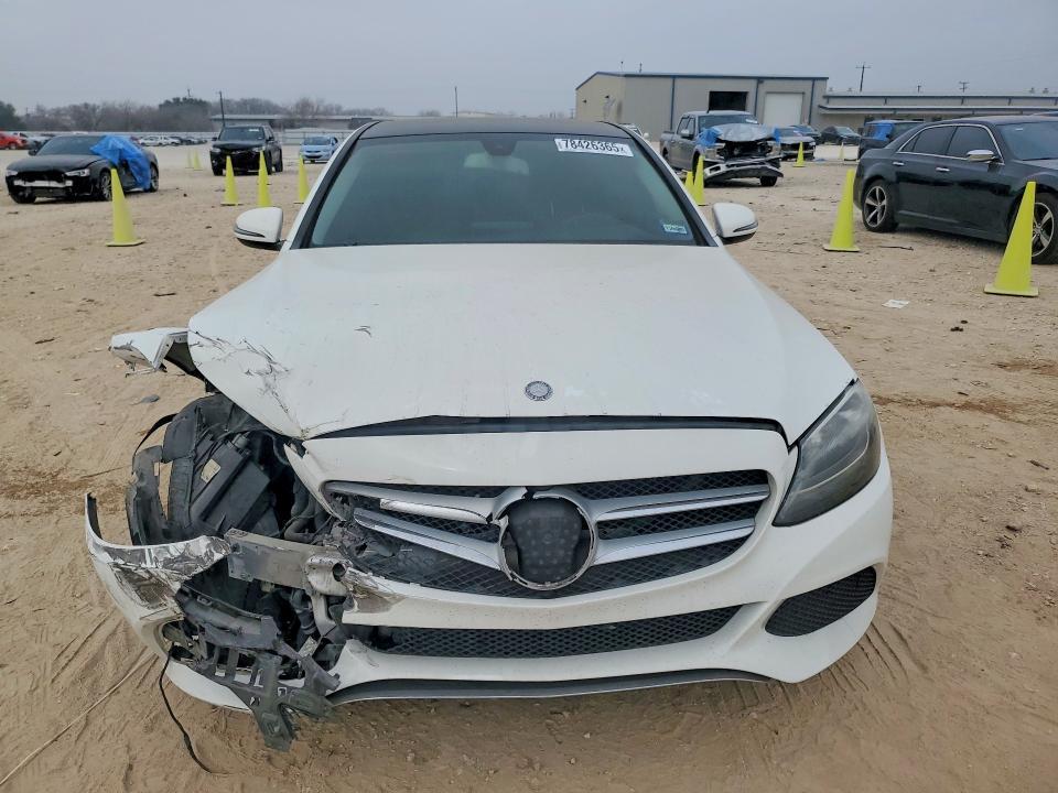 2016 Mercedes-Benz C300