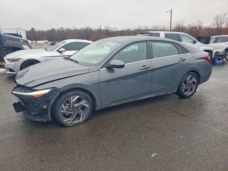 2025 Hyundai Elantra sel Convenience