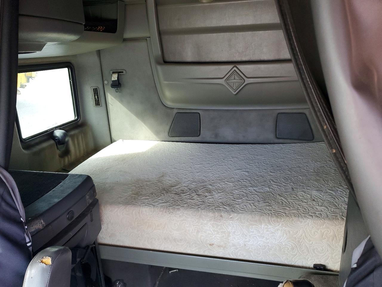 2011 International Prostar Premium