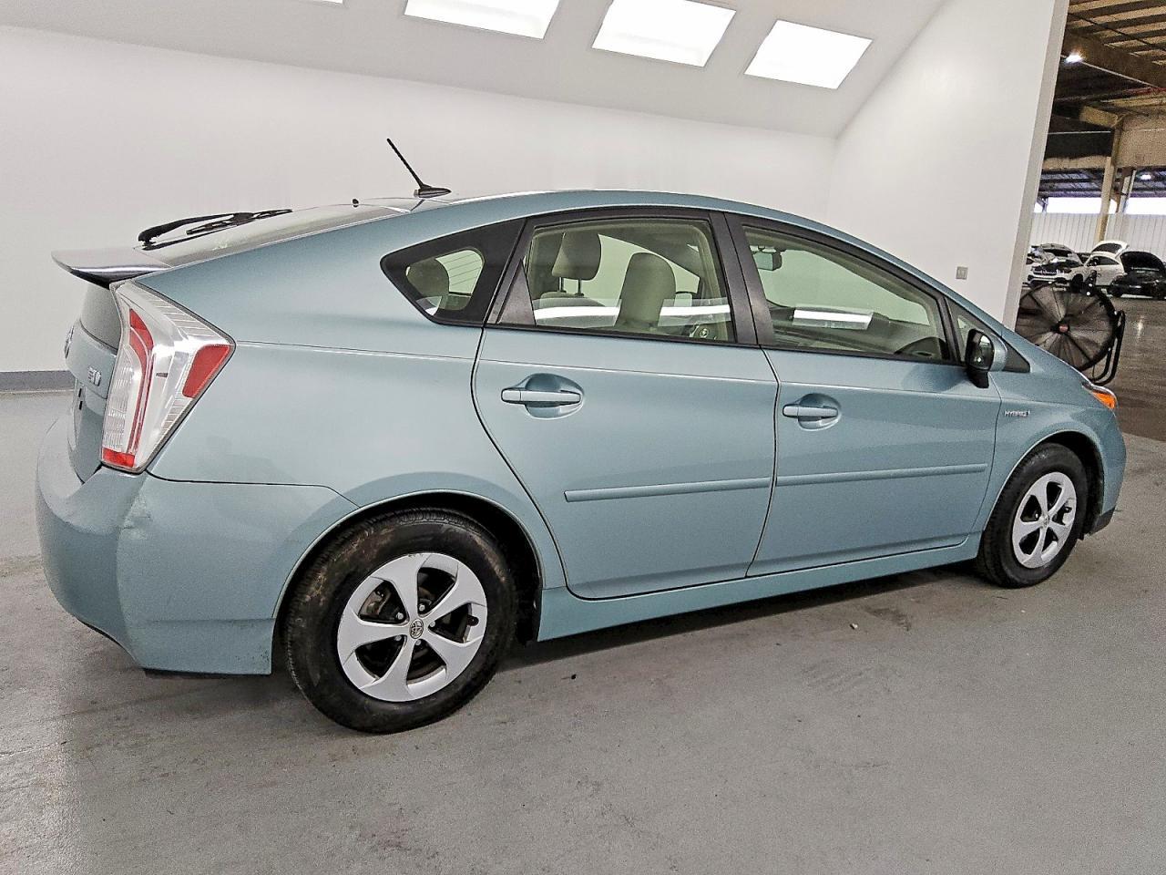 2014 Toyota Prius Three