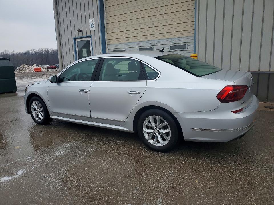 2017 Volkswagen Passat s