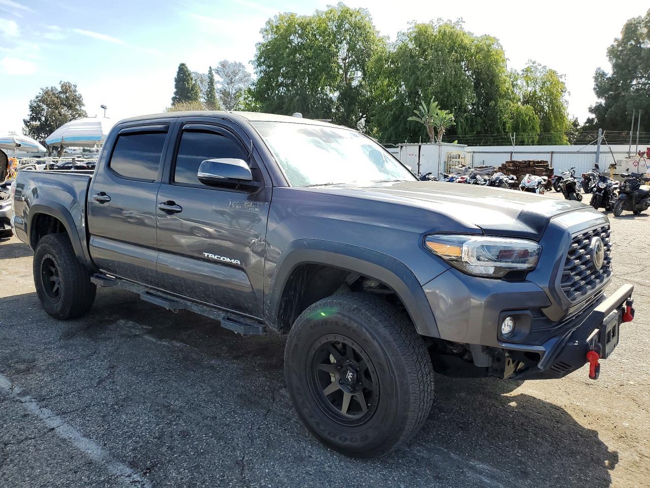 2022 Toyota Tacoma TRD OFF-Road