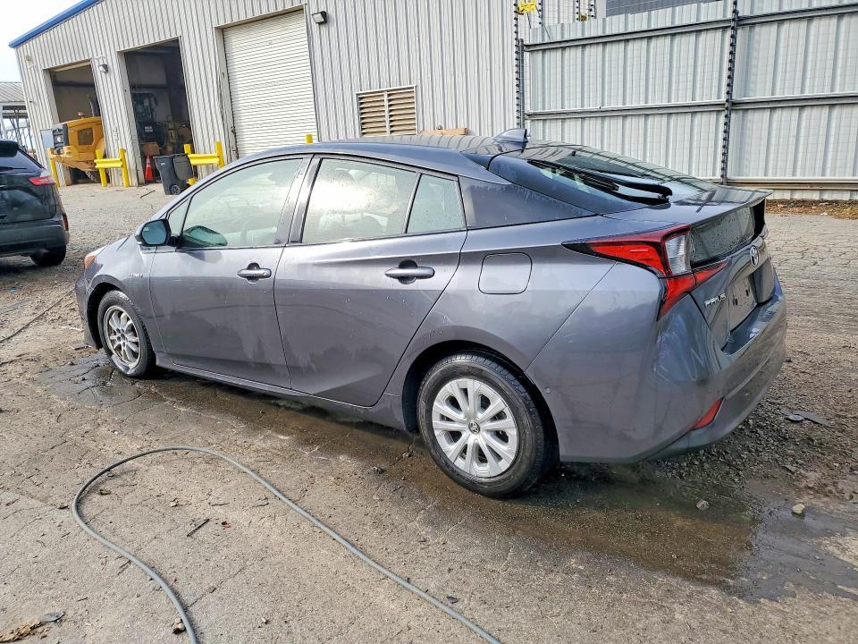 2021 Toyota Prius le