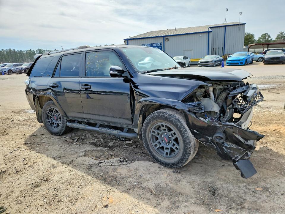 2022 Toyota 4runner SR5