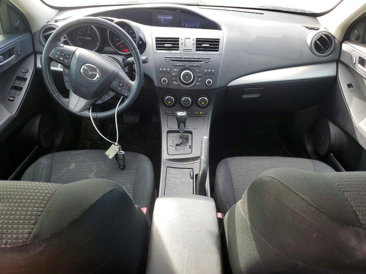 2013 Mazda 3 I