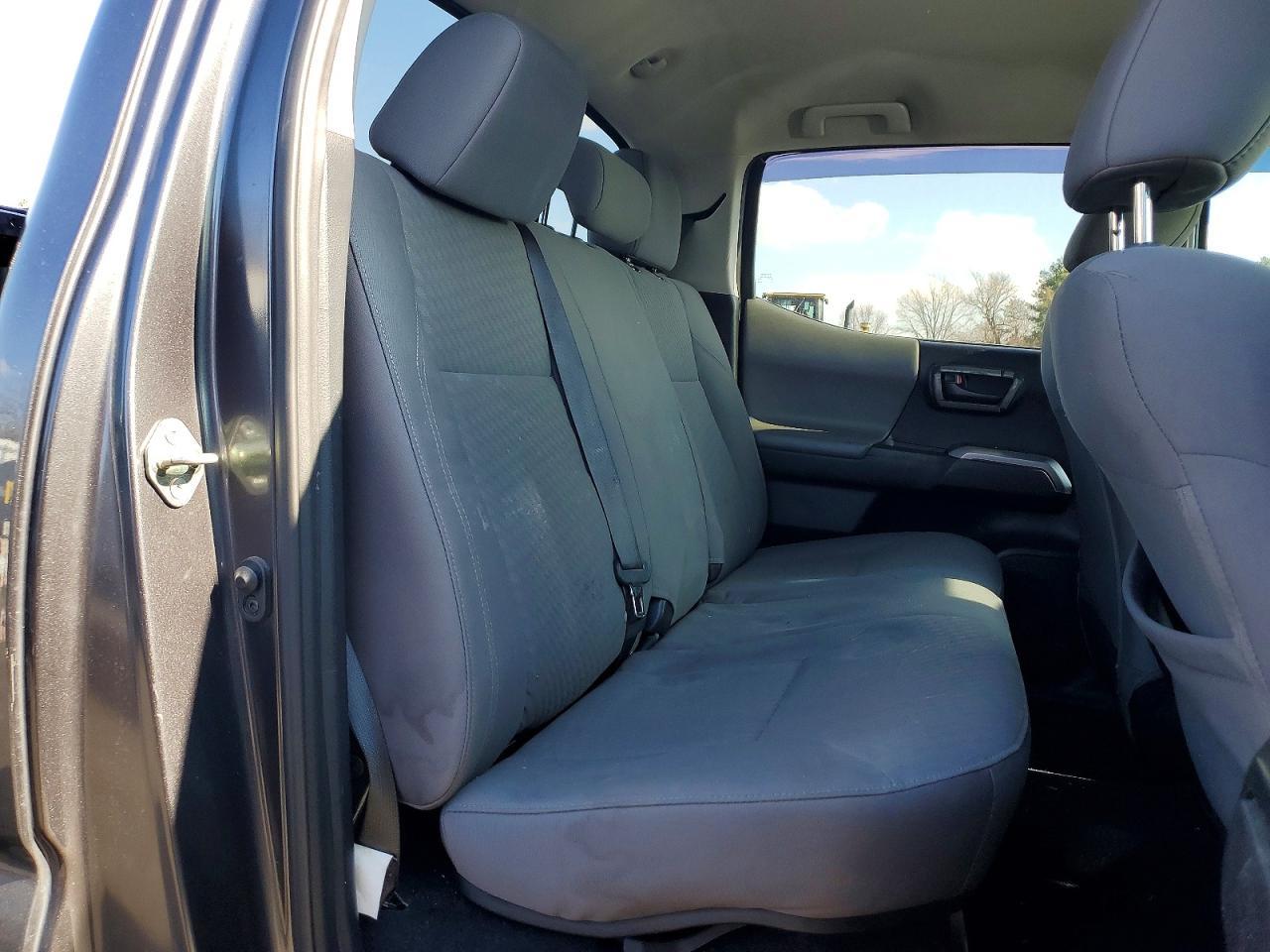 2020 Toyota Tacoma SR5 V6