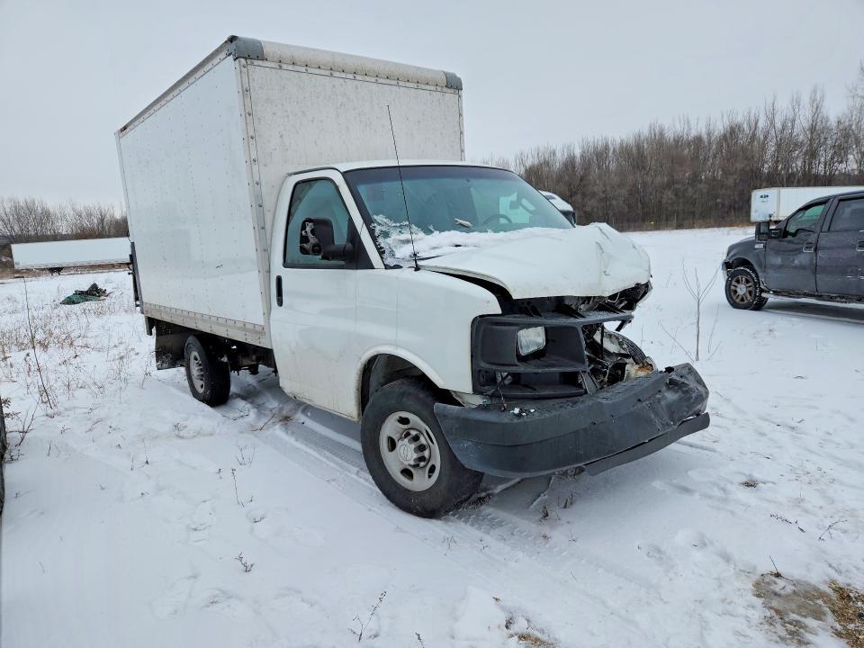 2016 Chevrolet Express G3500 BOX Truck