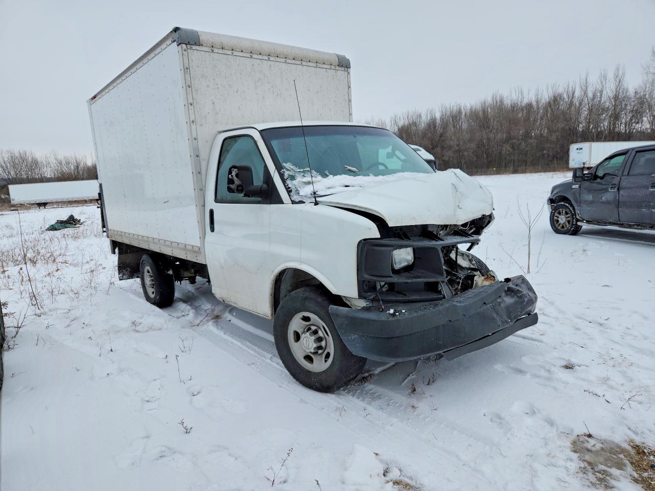 2016 Chevrolet Express G3500 BOX Truck