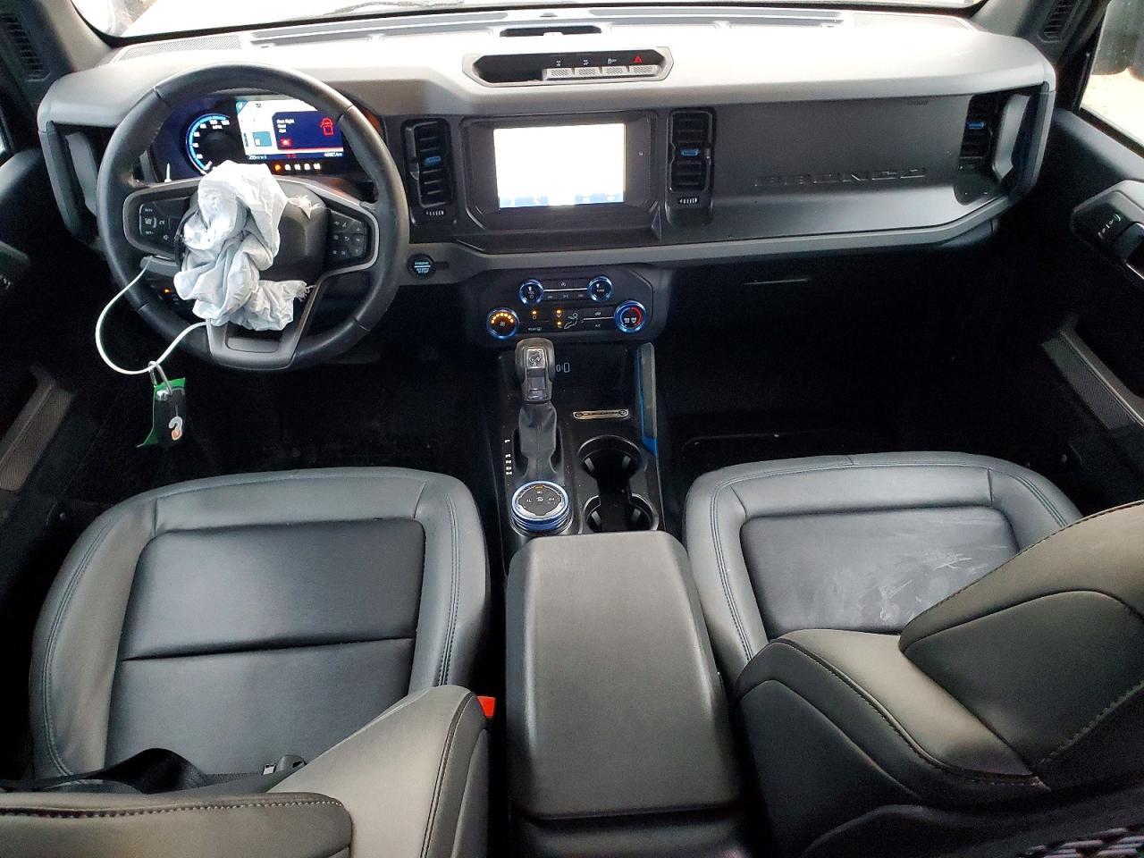 2022 Ford Bronco Base