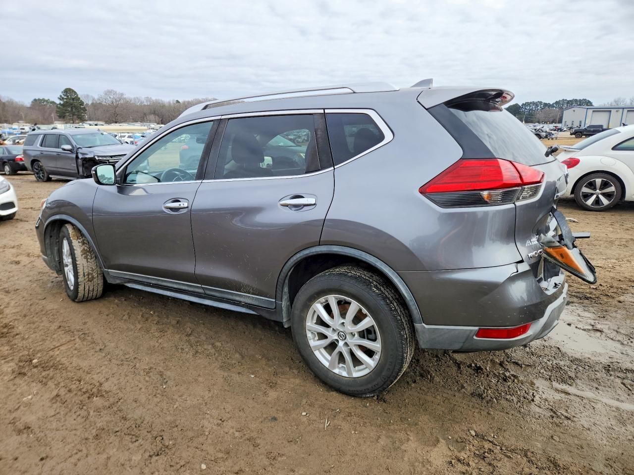 2017 Nissan Rogue sv