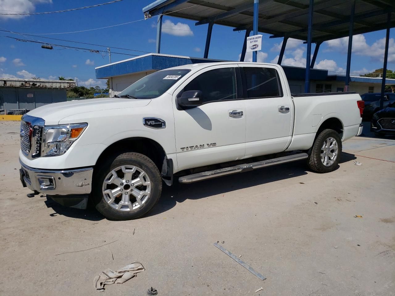 2017 Nissan Titan xd sl