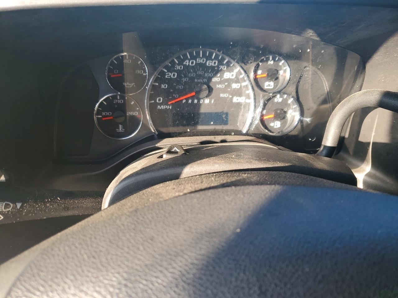 2018 Chevrolet Express G2500 Utility / Service Van
