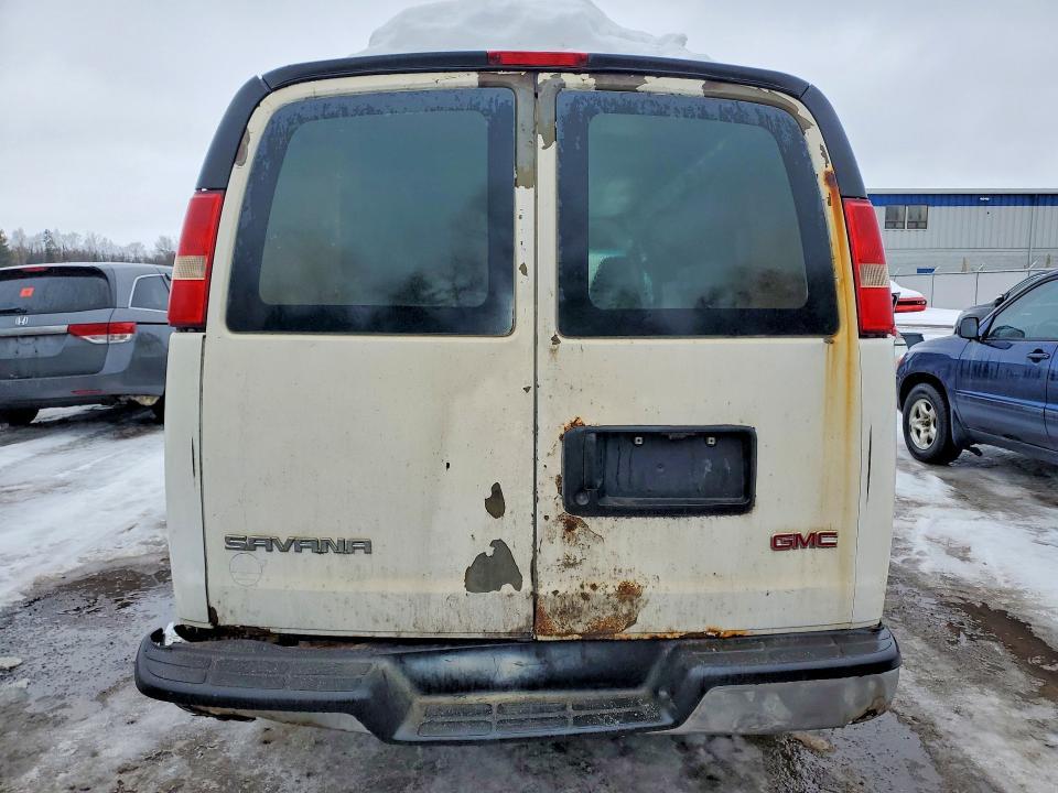 2009 GMC Savana G2500