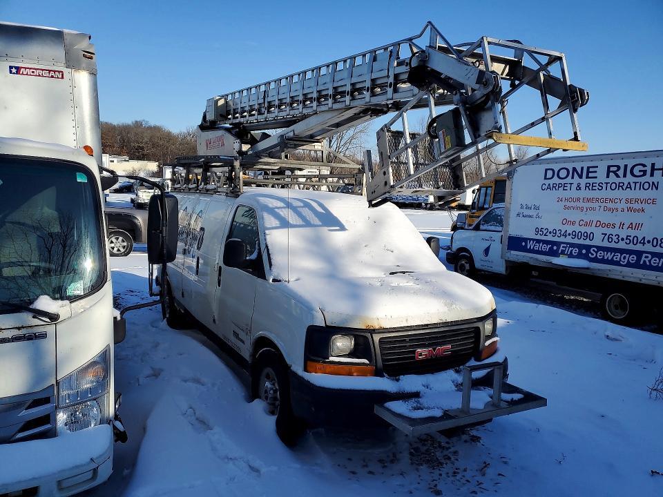 2006 GMC Savana 3500 Van With Bucket Lift