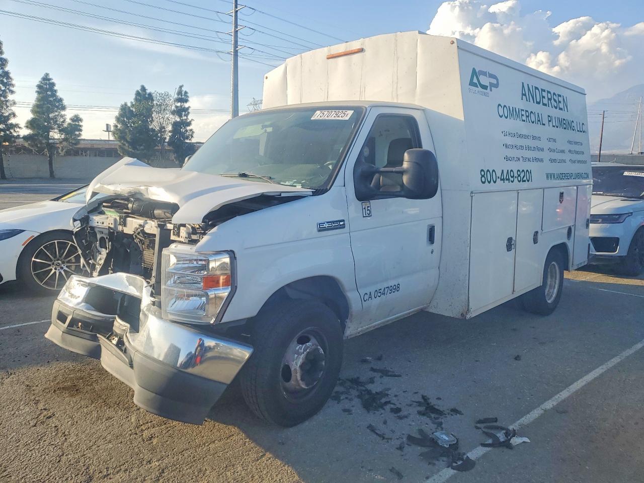 2022 Ford E350 Utility / Service Truck
