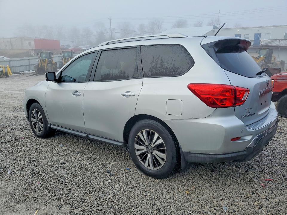2017 Nissan Pathfinder s