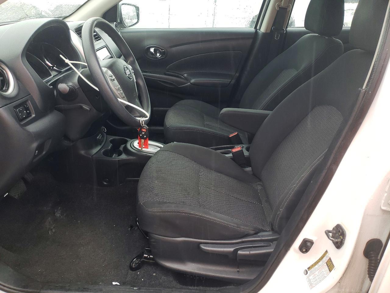 2019 Nissan Versa sv