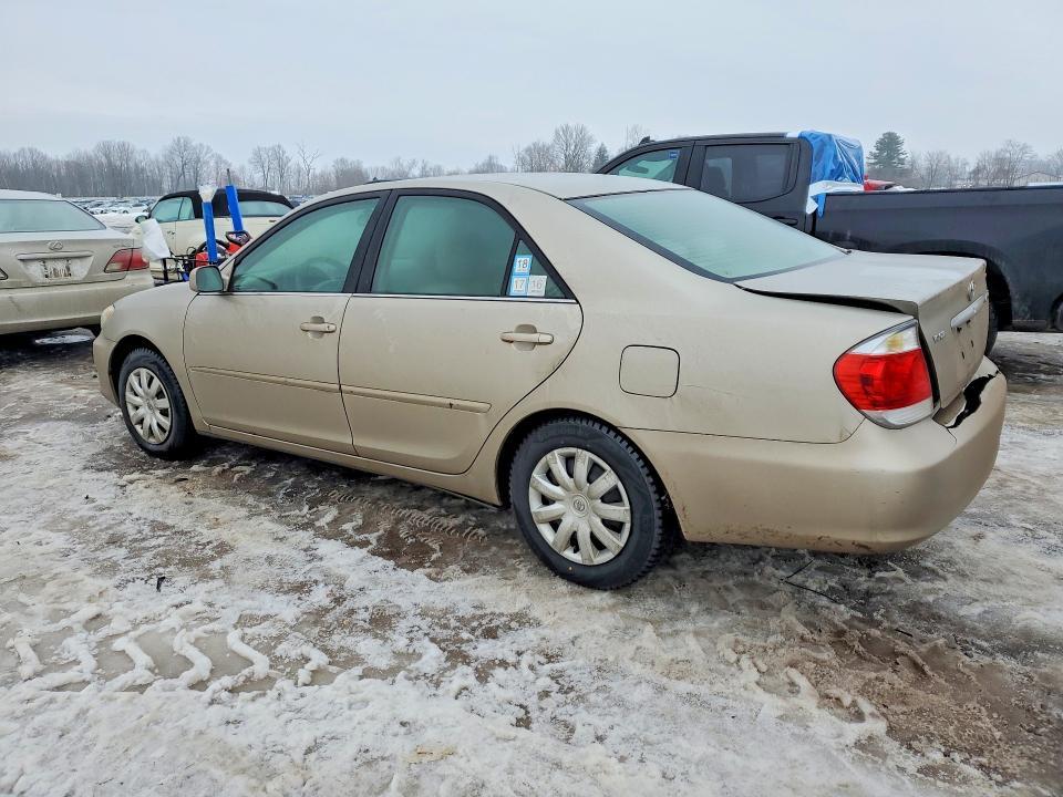 2005 Toyota Camry le