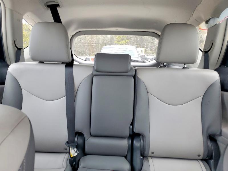 2017 Toyota Prius v Four