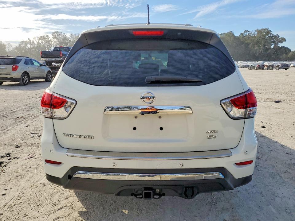 2013 Nissan Pathfinder s