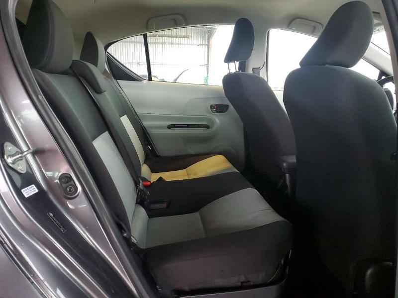 2013 Toyota Prius c