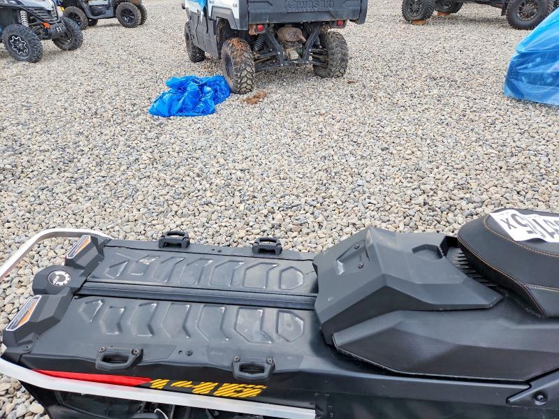 2023 Skidoo Summit neo