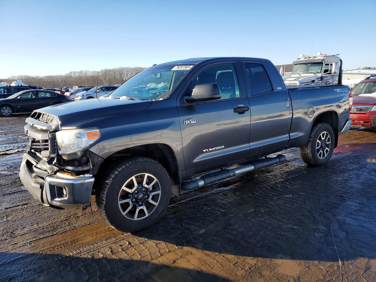 2014 Toyota Tundra SR5