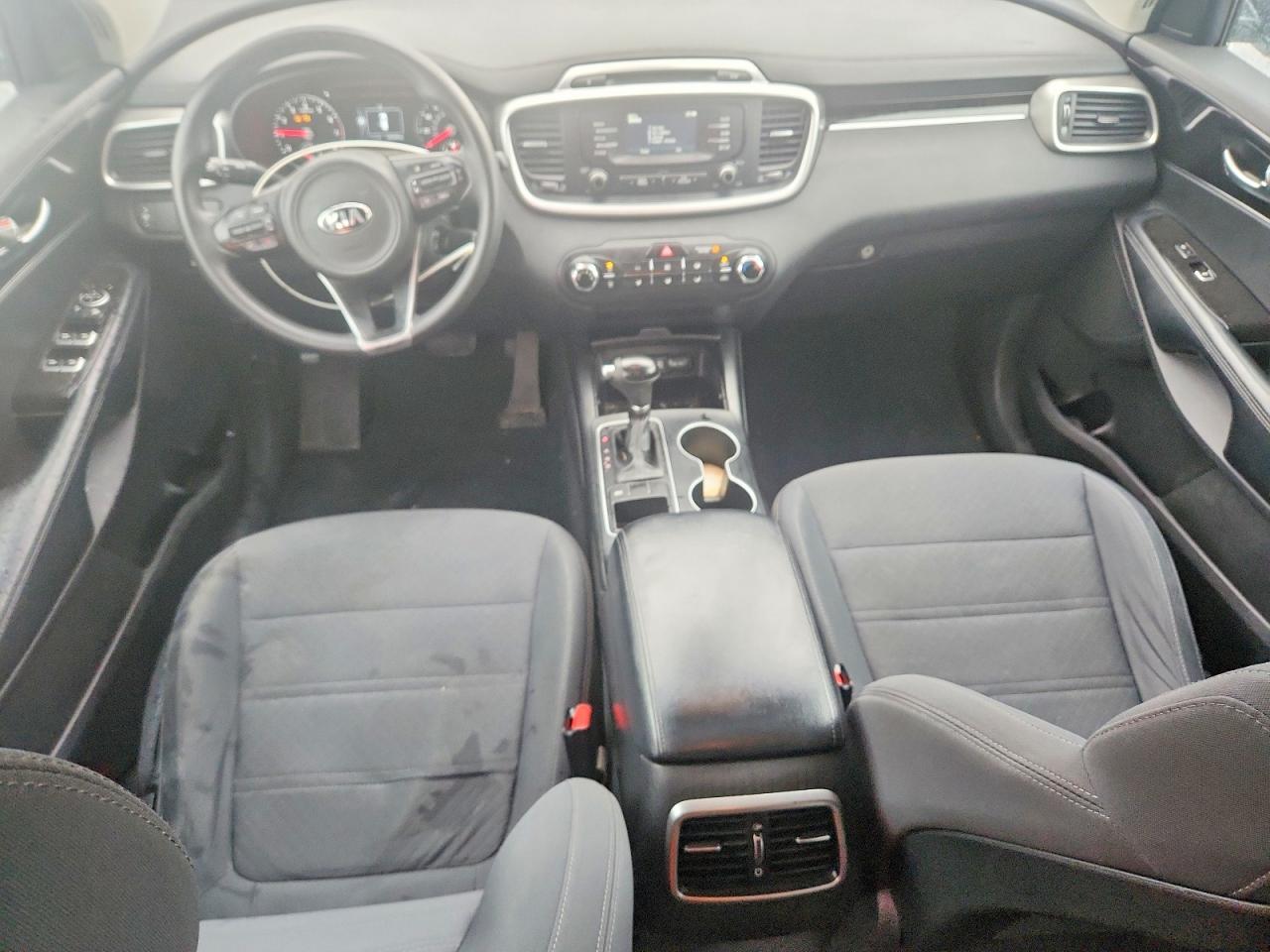 2017 KIA Sorento lx
