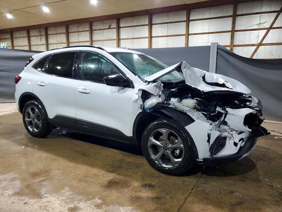 2026 Ford Escape st Line