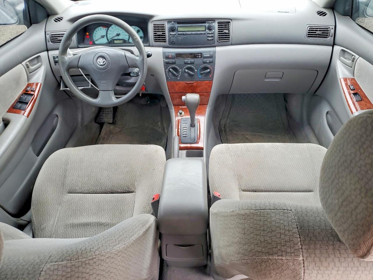 2004 Toyota Corolla ce