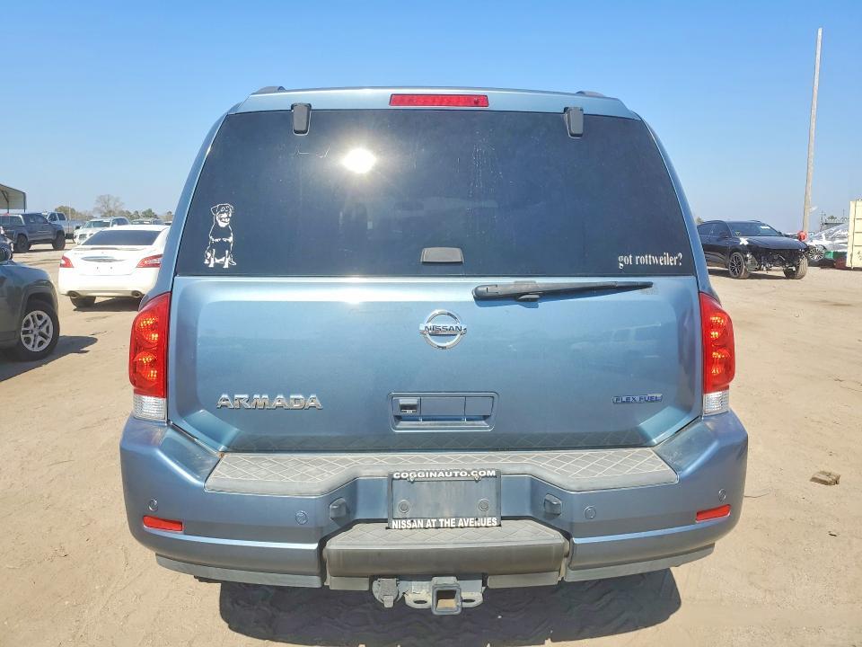 2011 Nissan Armada sv