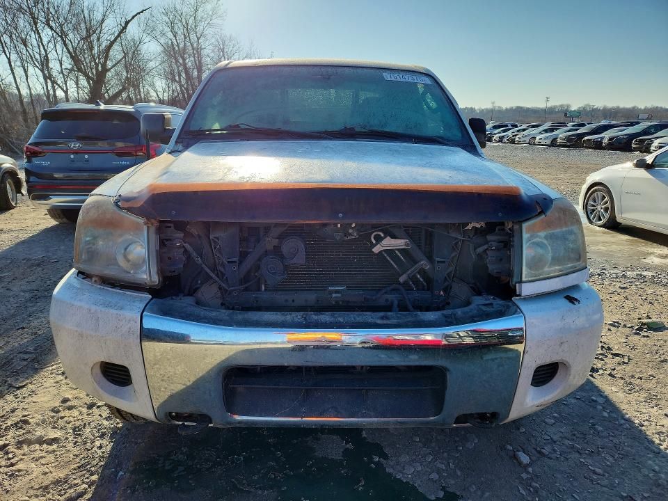 2010 Nissan Titan xe