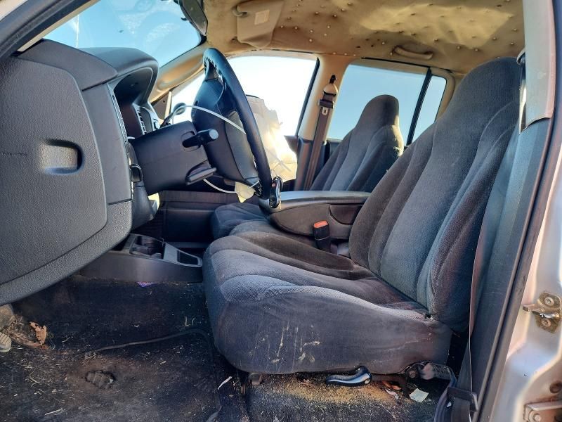 2004 Dodge Dakota Quad Sport