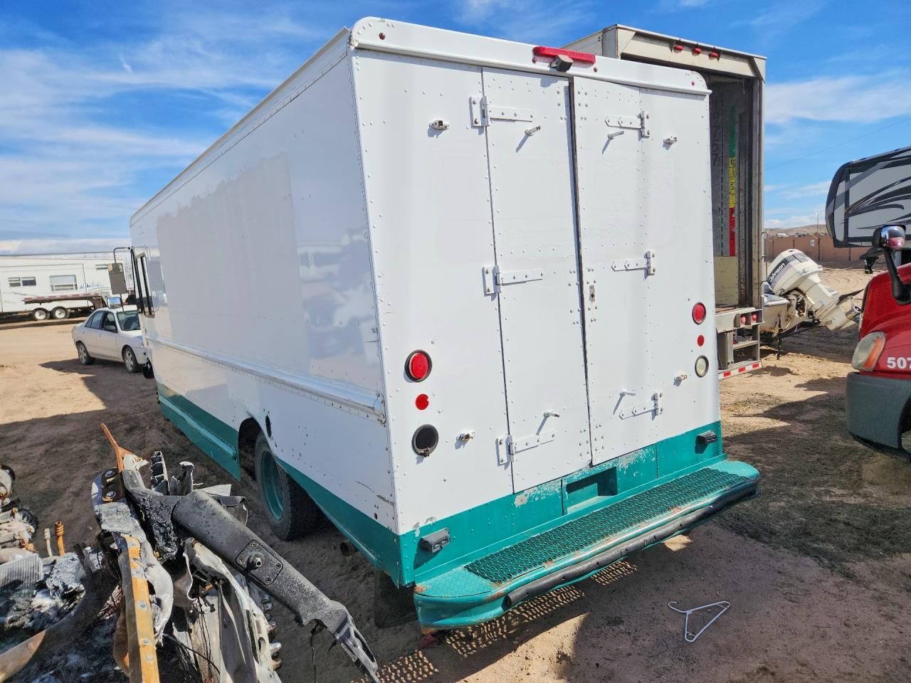 2009 Workhorse Custom Chassis 2009 Workhorse W42 Delivery Truck