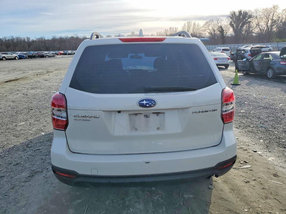 2016 Subaru Forester 2.5i