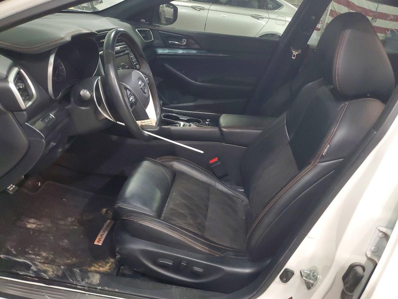 2019 Nissan Maxima s