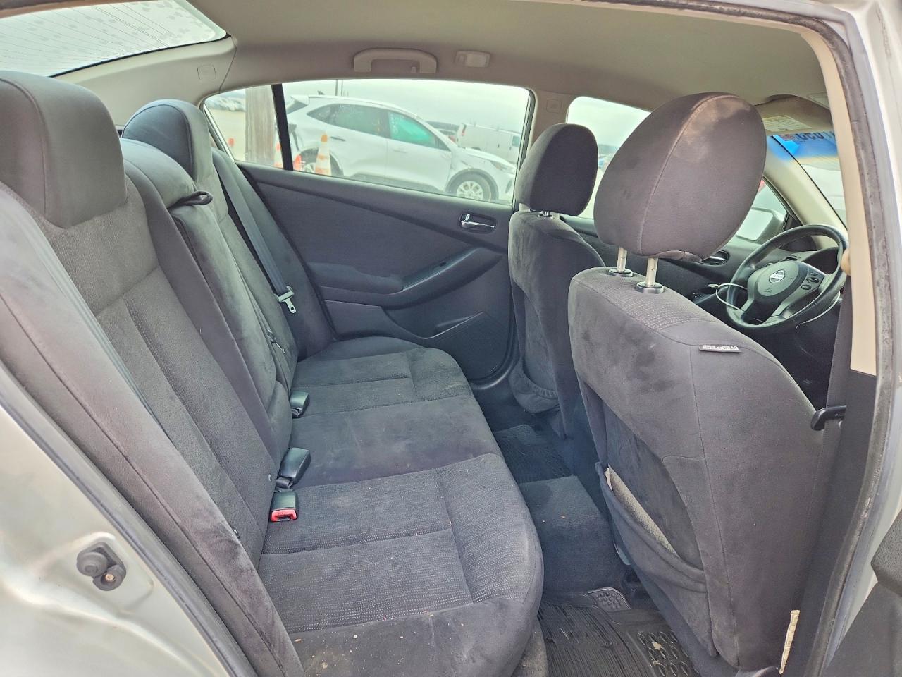 2010 Nissan Altima Base