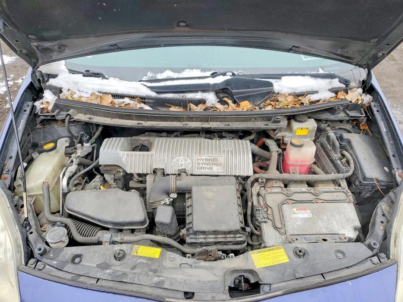 2010 Toyota Prius iii