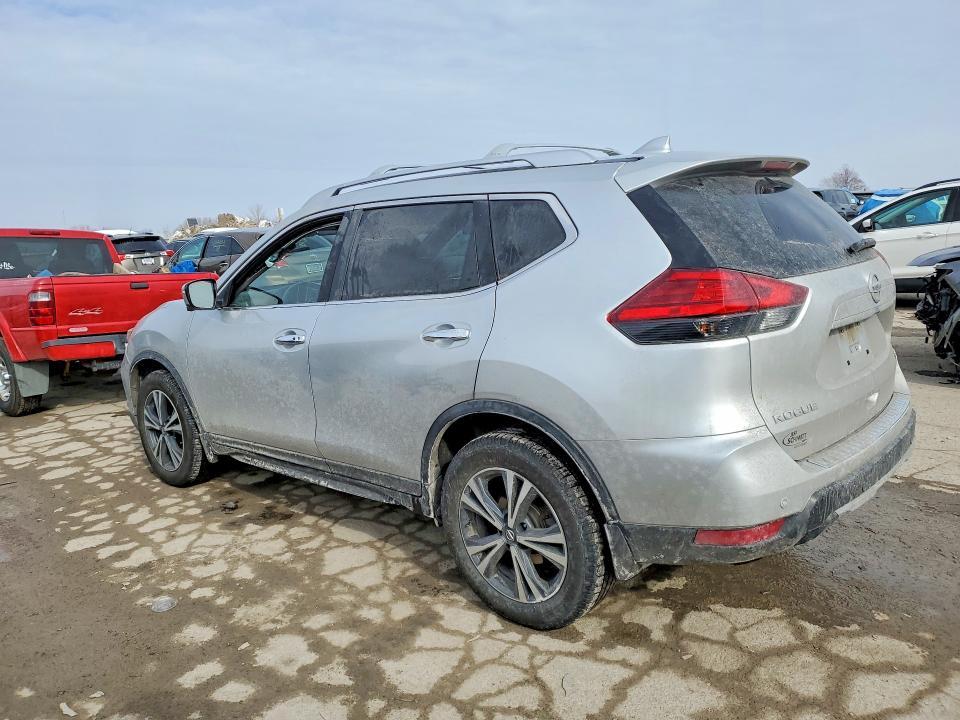 2019 Nissan Rogue sv
