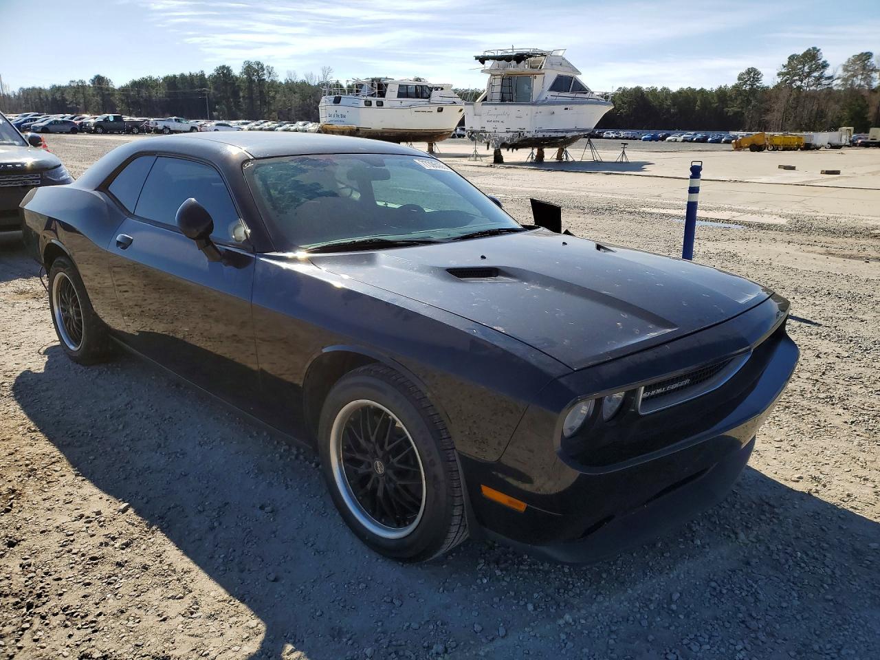 2012 Dodge Challenger sxt
