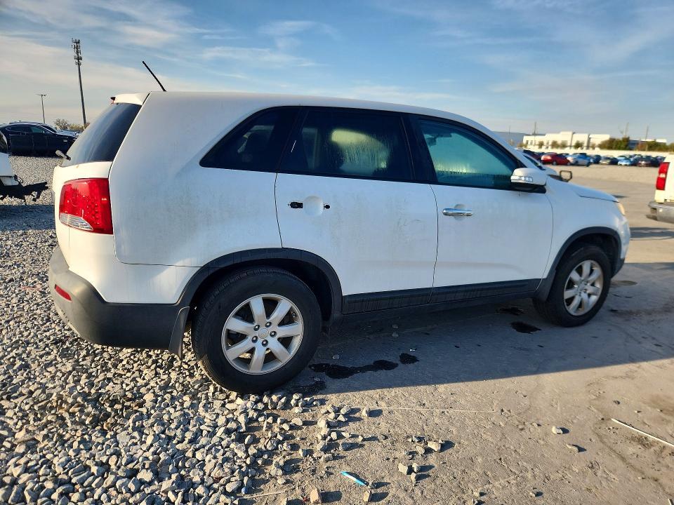 2013 KIA Sorento lx