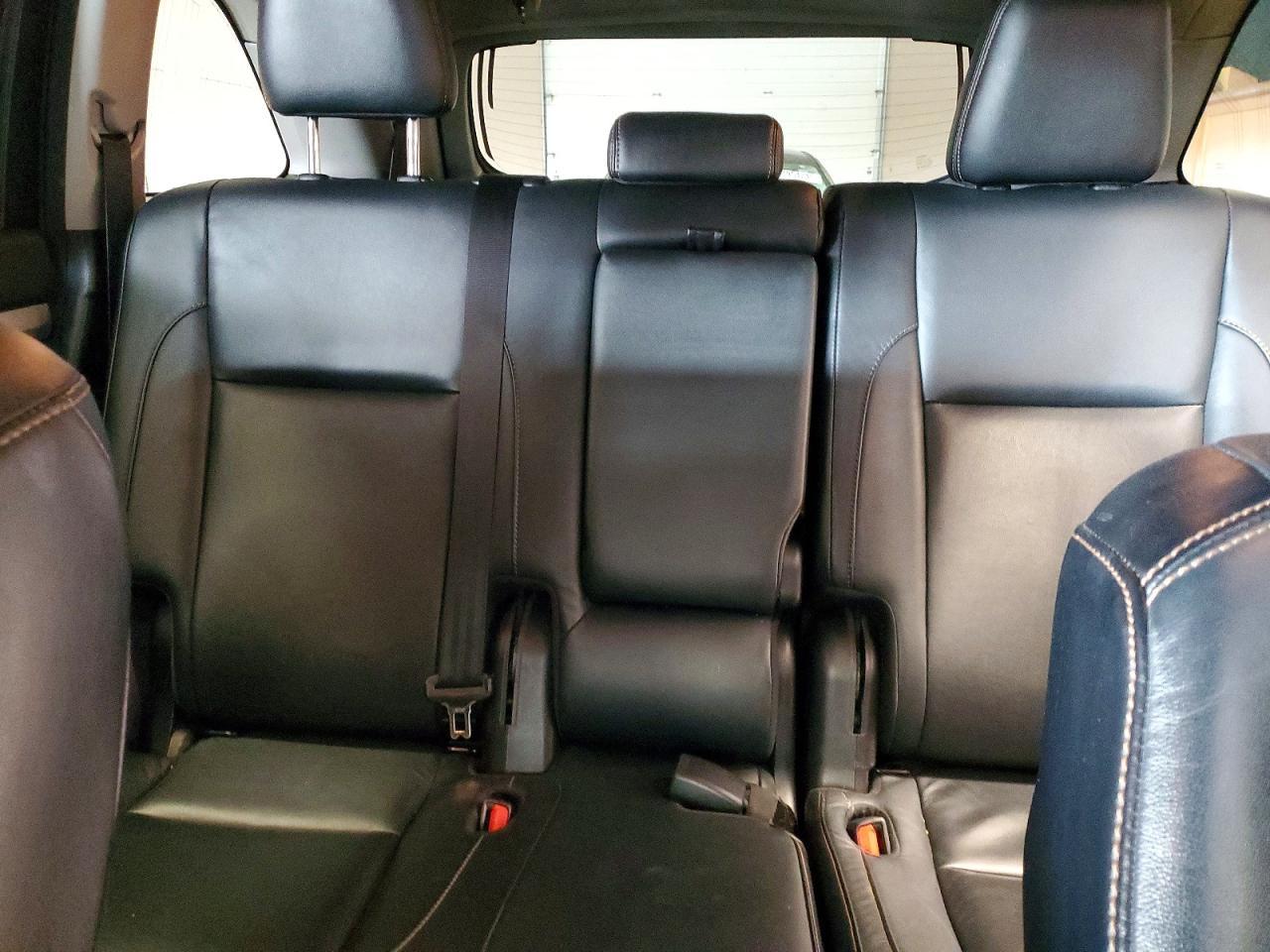 2017 Toyota Highlander se